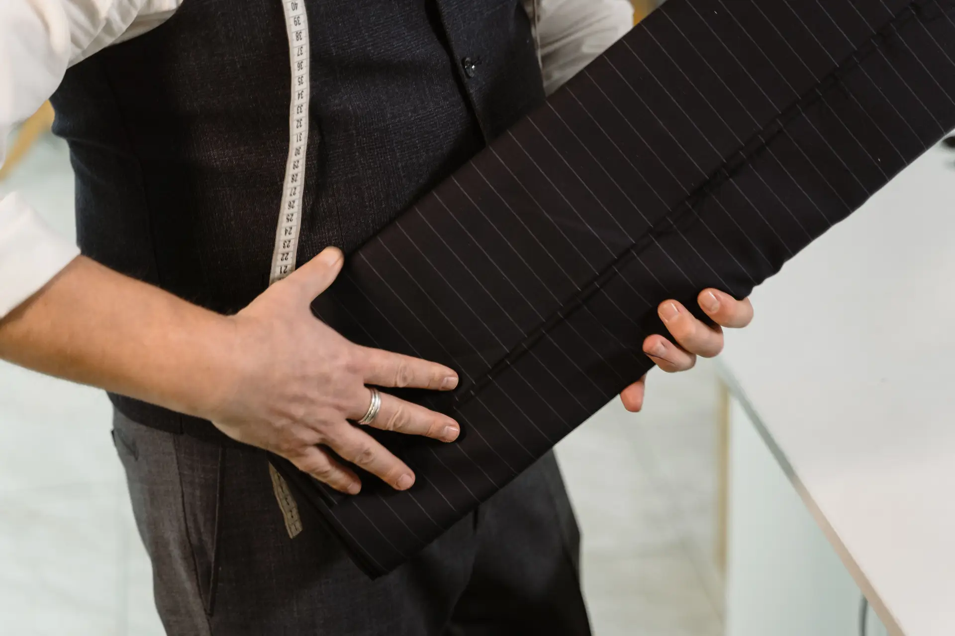 Maßgefertigte Stoffe im FeravessawhiteAtelier